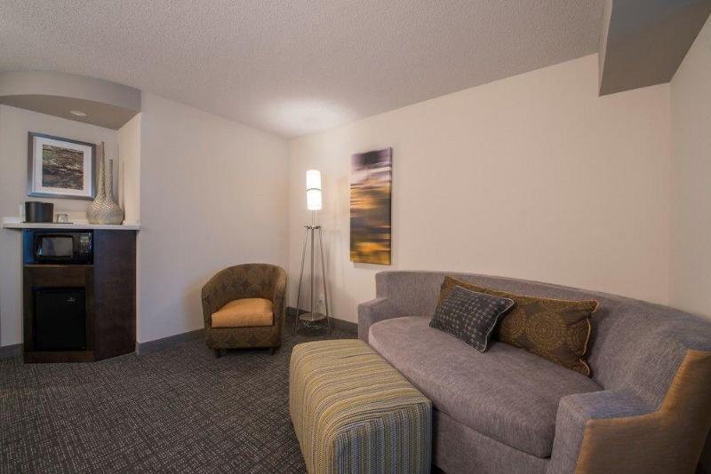 Hotel Courtyard By Marriott Columbus Zewnętrze zdjęcie