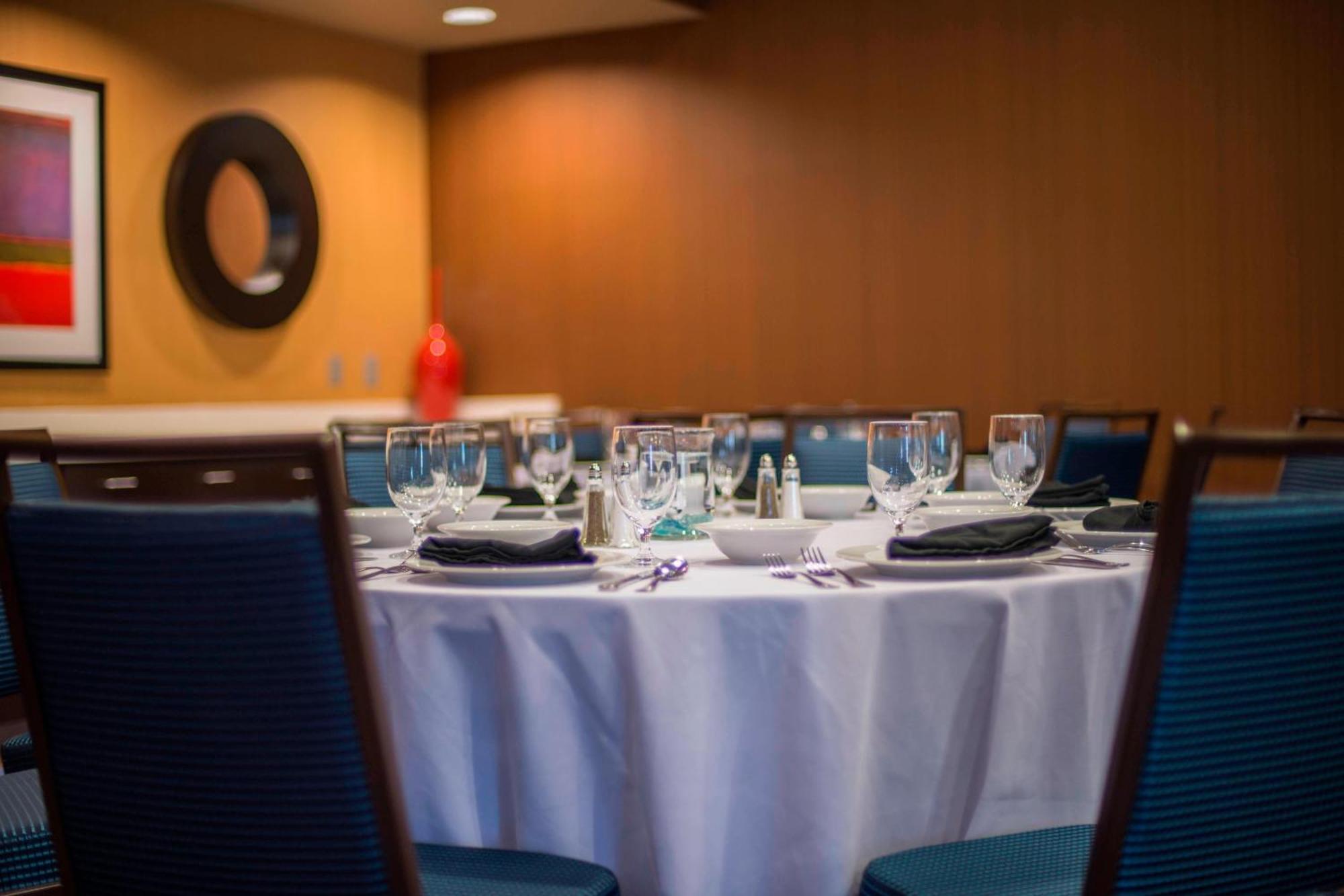 Hotel Courtyard By Marriott Columbus Zewnętrze zdjęcie