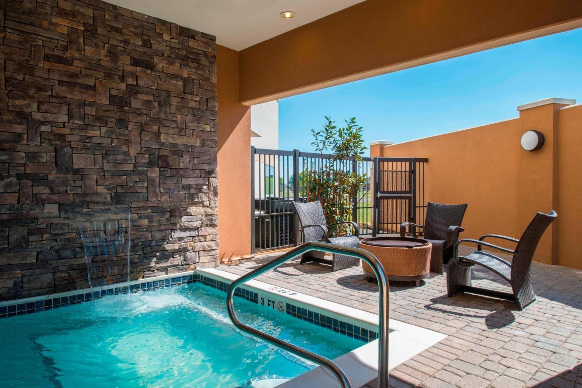 Hotel Courtyard By Marriott Columbus Zewnętrze zdjęcie