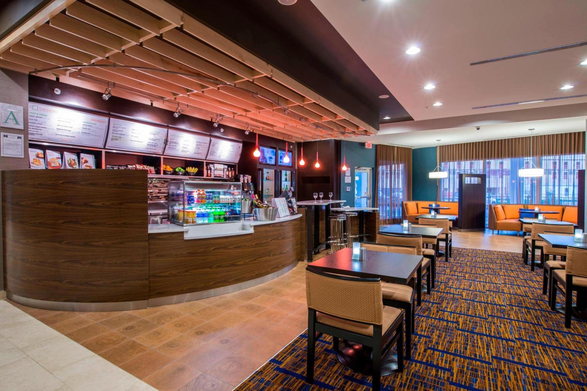 Hotel Courtyard By Marriott Columbus Zewnętrze zdjęcie