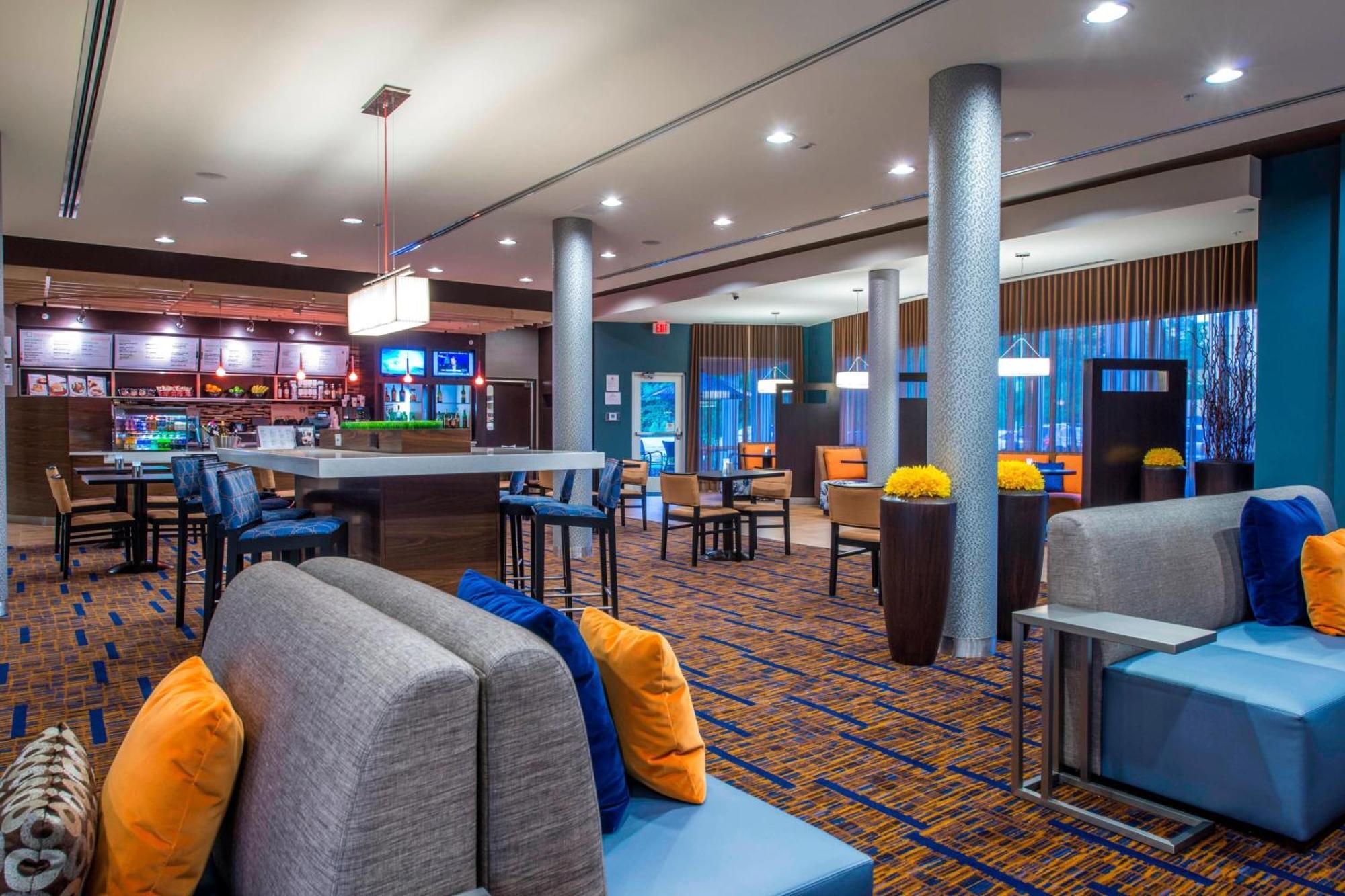 Hotel Courtyard By Marriott Columbus Zewnętrze zdjęcie