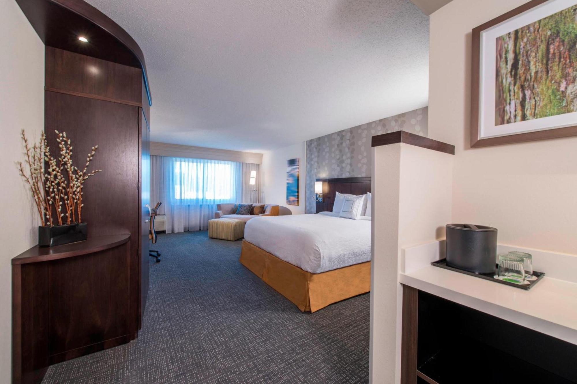 Hotel Courtyard By Marriott Columbus Zewnętrze zdjęcie